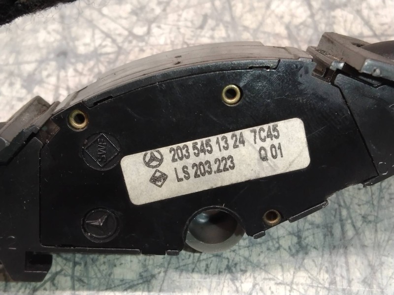 Recambio de mando multifuncion para mercedes clase c (w203) familiar c 220 t cdi (203.206) referencia OEM IAM 2035451324  