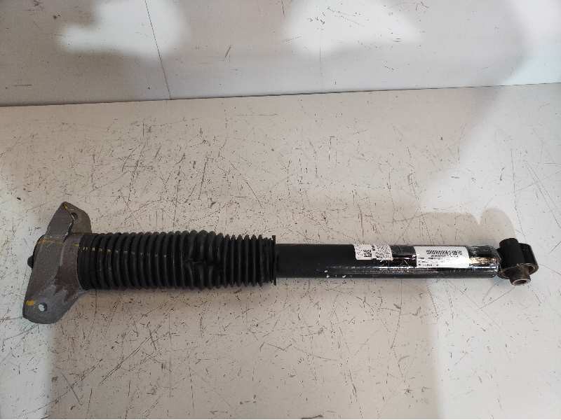 Recambio de amortiguador trasero derecho para kia sportage 1.7 crdi cat referencia OEM IAM D10055300F1000  