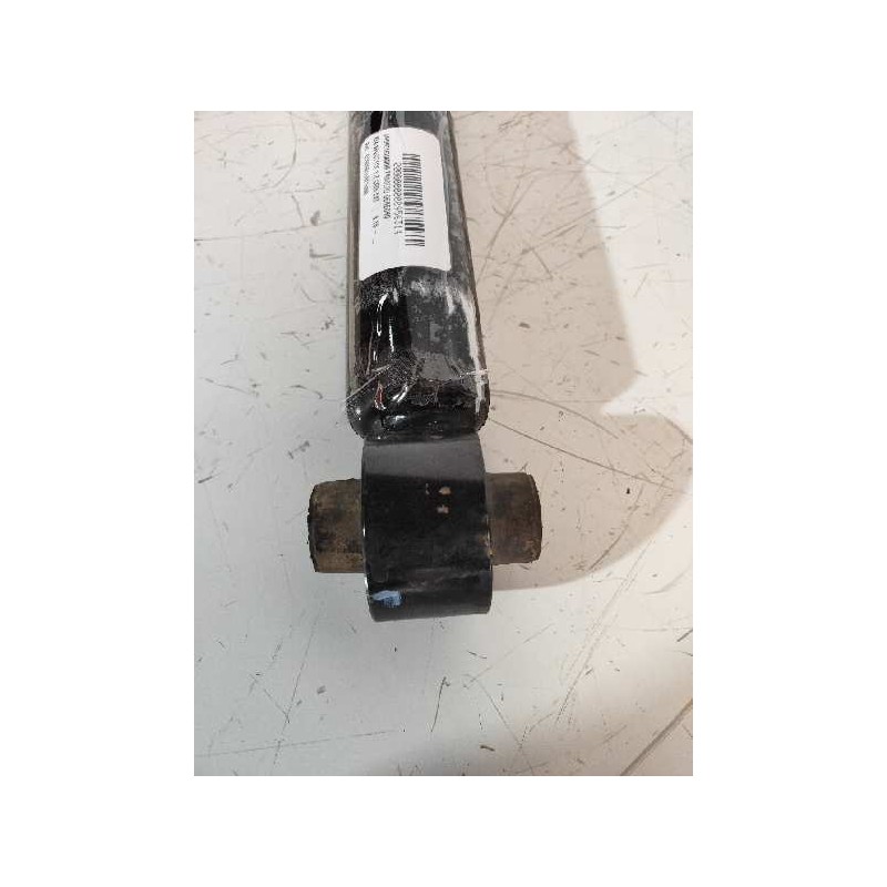 Recambio de amortiguador trasero derecho para kia sportage 1.7 crdi cat referencia OEM IAM D10055300F1000  