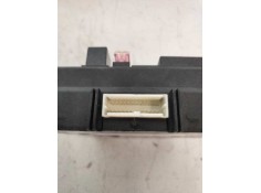 Recambio de caja reles / fusibles para peugeot 4007 business line referencia OEM IAM 8637A824 L8637002A  2