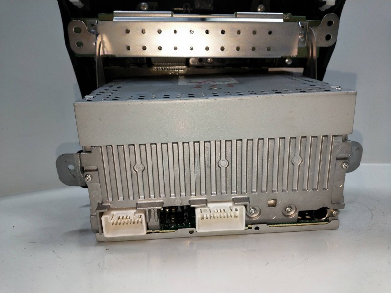 Recambio de sistema audio / radio cd para peugeot 4007 business line referencia OEM IAM 8701A363  