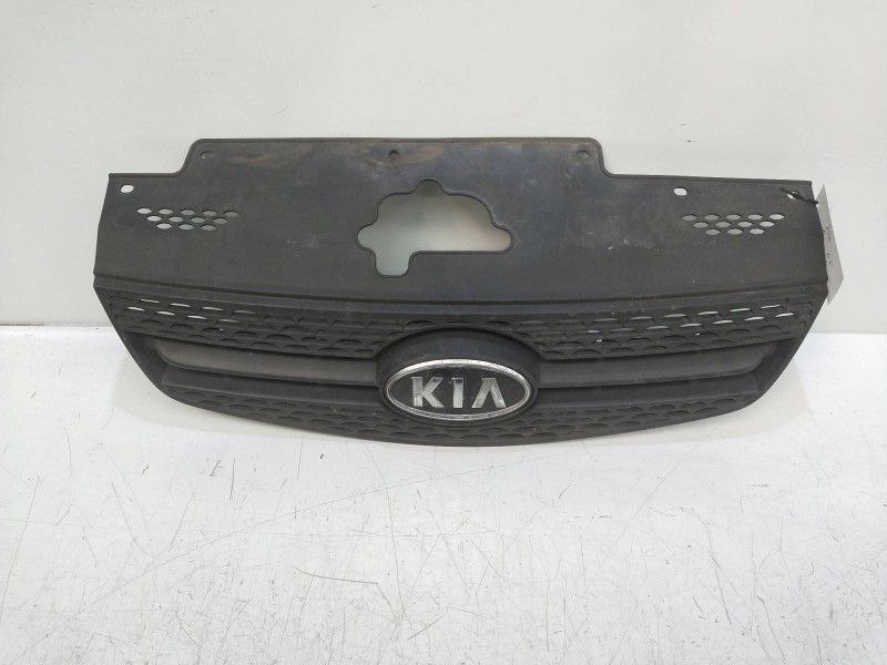 Recambio de rejilla delantera para kia rio 1.4 cat referencia OEM IAM   