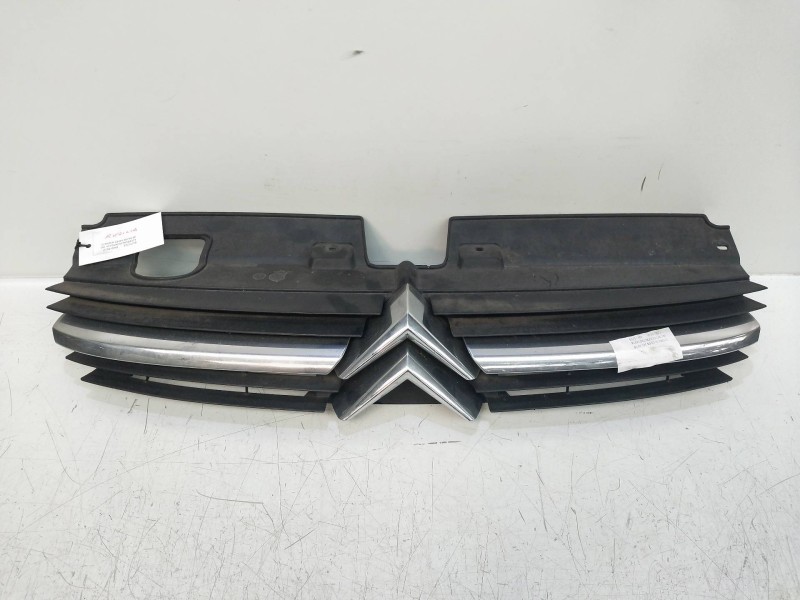 Recambio de rejilla delantera para citroen c5 berlina exclusive referencia OEM IAM 9636751980  