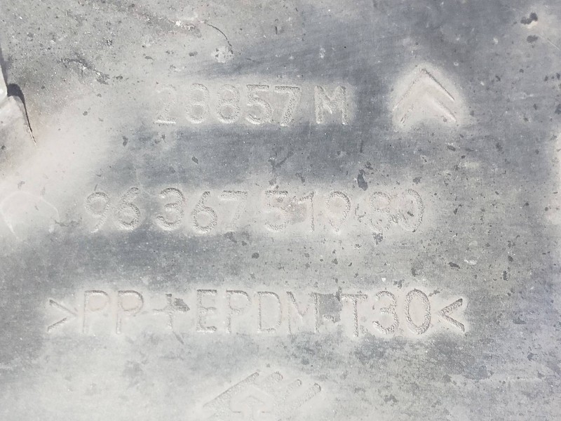 Recambio de rejilla delantera para citroen c5 berlina exclusive referencia OEM IAM 9636751980  