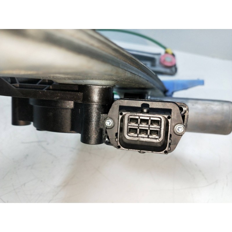 Recambio de elevalunas delantero derecho para opel corsa d cosmo referencia OEM IAM 72005001 39161990 3P