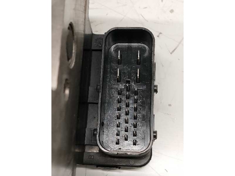 Recambio de abs para mazda premacy (cp) td exclusiv edition referencia OEM IAM C100437AZ 9112238125 3652 FF