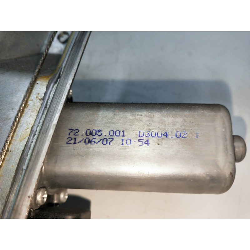 Recambio de elevalunas delantero derecho para opel corsa d cosmo referencia OEM IAM 72005001 39161990 3P