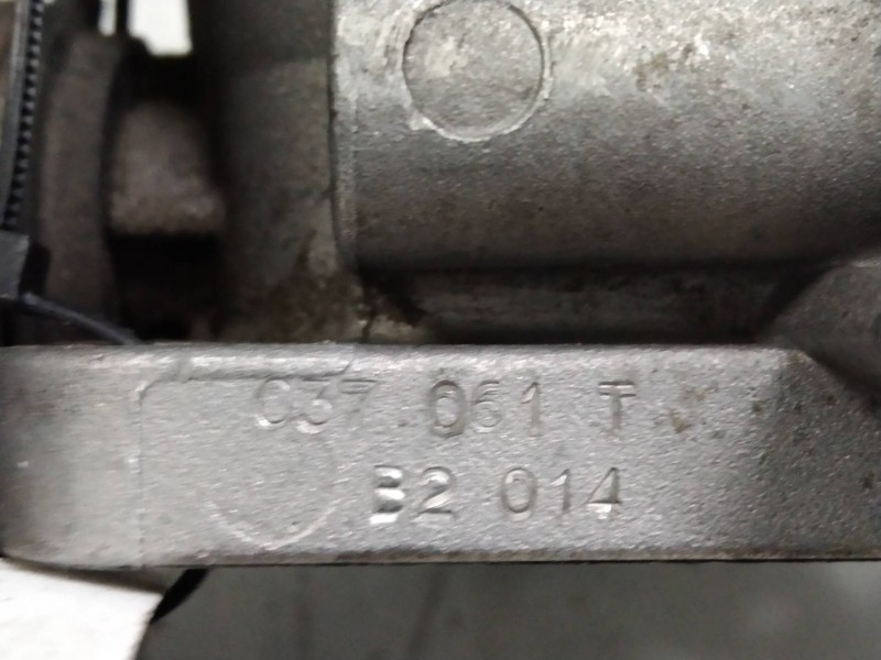 Recambio de caja mariposa para volkswagen golf iii berlina (1h1) 2.0 referencia OEM IAM 037051T  
