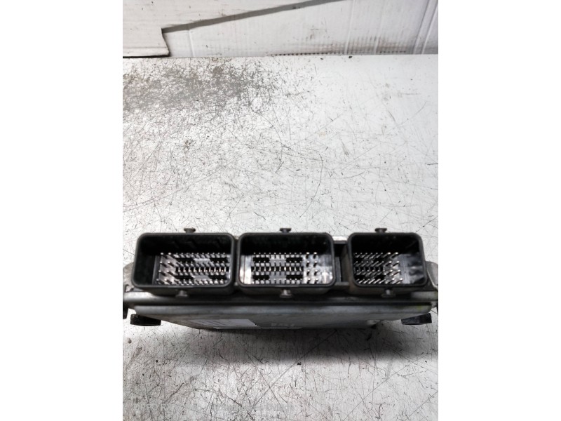 Recambio de centralita motor uce para ford focus berlina (cap) ambiente (d) referencia OEM IAM 5WS40303JT 4M5112A650JK 3ANK SID2