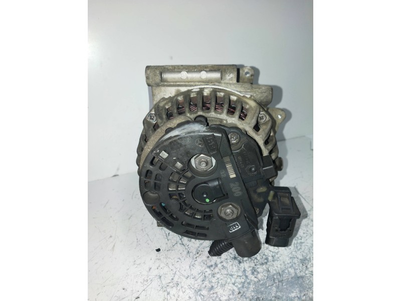 Recambio de alternador para mercedes clase clc (cl203) clc 2.2 cdi cat referencia OEM IAM  BOSCH 