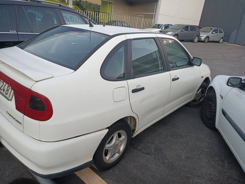 seat cordoba berlina (6k2) del año 1996