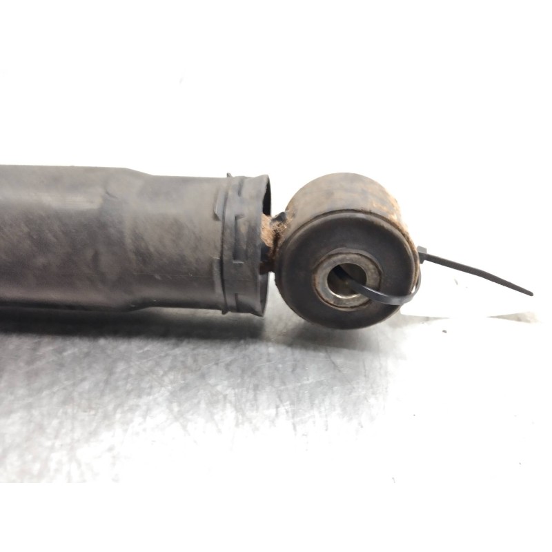 Recambio de amortiguador trasero derecho para renault trafic caja cerrada (ab 4.01) doble cabina l1h1 2,9t referencia OEM IAM   