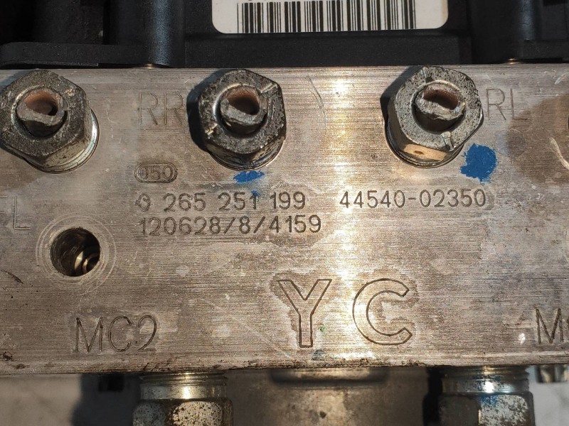 Recambio de abs para toyota auris 1.4 turbodiesel cat referencia OEM IAM 0265251199 4454002350 0265951659