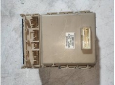 Recambio de caja reles / fusibles para toyota auris 1.4 turbodiesel cat referencia OEM IAM 330912G19 8273002J71  2
