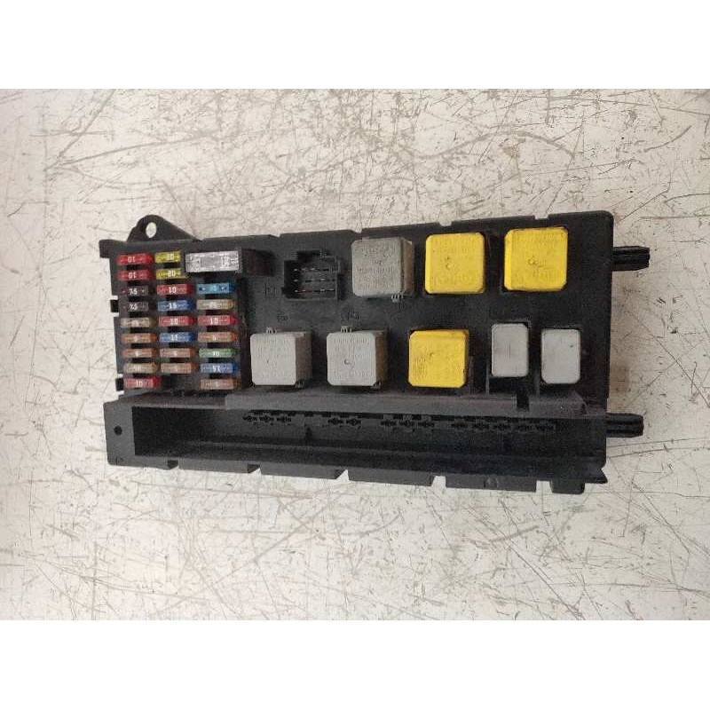 Recambio de caja reles / fusibles para mercedes sprinterii caja cerrada (desde 01.06) 311/315 cdi 4x4 (906.631/633/635/637) refe