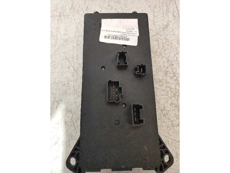 Recambio de caja reles / fusibles para mercedes sprinterii caja cerrada (desde 01.06) 311/315 cdi 4x4 (906.631/633/635/637) refe