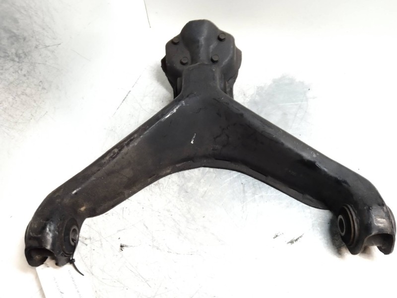 Recambio de brazo suspension inferior delantero izquierdo para kia sportage 2.0 turbodiesel cat referencia OEM IAM   
