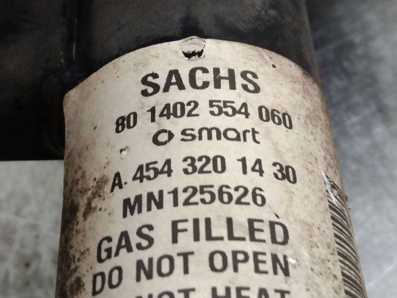 Recambio de amortiguador delantero derecho para smart forfour básico (70kw) referencia OEM IAM A4543201430  