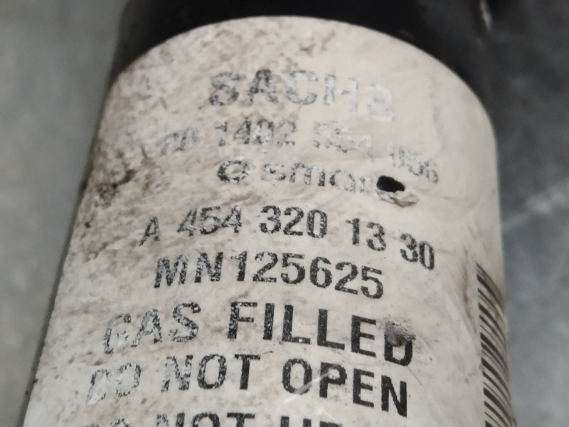 Recambio de amortiguador delantero izquierdo para smart forfour básico (70kw) referencia OEM IAM A4543201330  