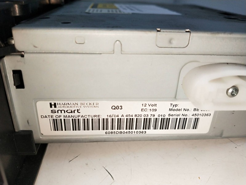 Recambio de sistema audio / radio cd para smart forfour básico (70kw) referencia OEM IAM A4548200379  