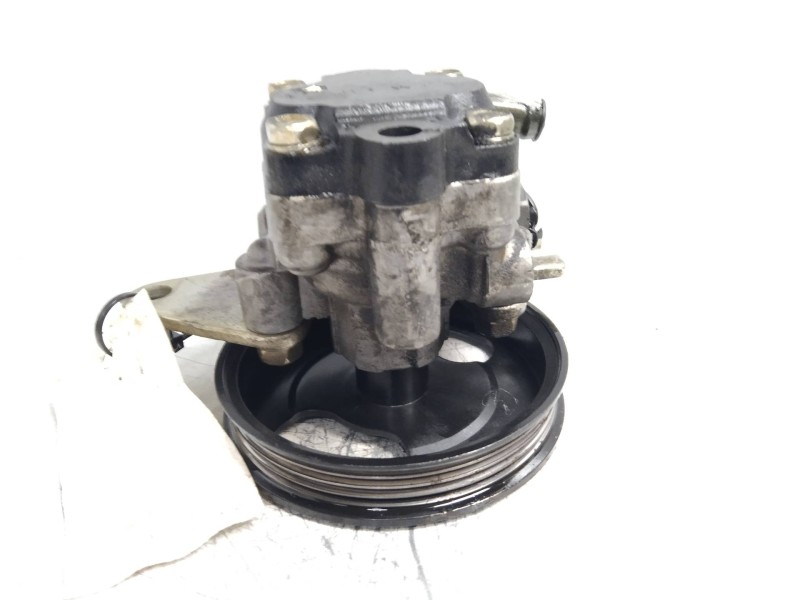 Recambio de bomba direccion para kia clarus 1.8 slx berlina referencia OEM IAM   