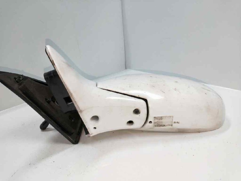 Recambio de retrovisor izquierdo para kia clarus 1.8 slx berlina referencia OEM IAM   MANUAL