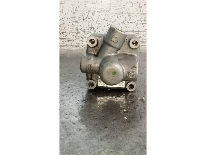 Recambio de bomba direccion para audi a8 (d2) 2.5 tdi quattro referencia OEM IAM 7681955295 4D0145155L 
