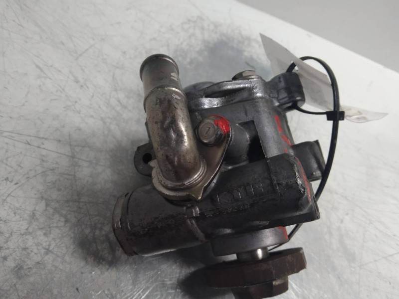 Recambio de bomba direccion para volkswagen polo (9n1) conceptline referencia OEM IAM   