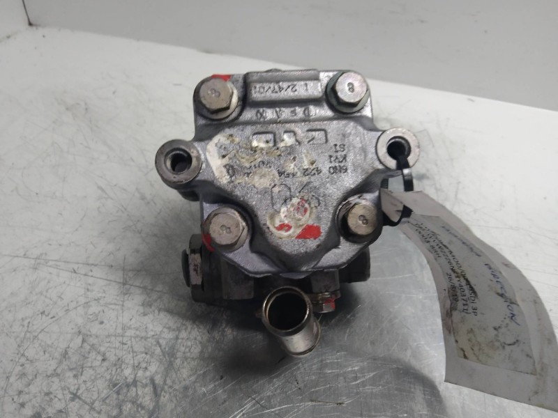 Recambio de bomba direccion para volkswagen polo (9n1) conceptline referencia OEM IAM   