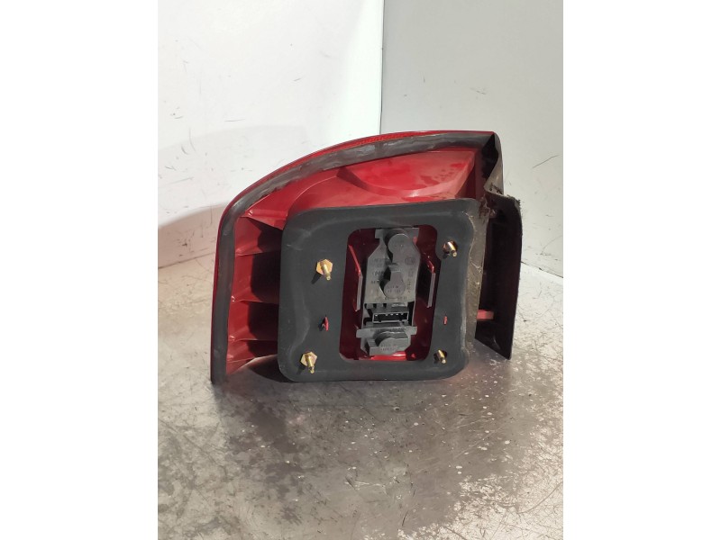 Recambio de piloto trasero derecho para audi allroad quattro (4b5) 2.5 tdi (132kw) referencia OEM IAM 4B9945096 412809999 