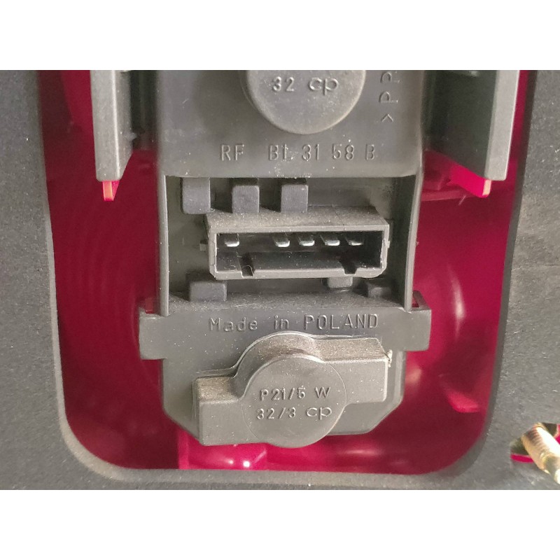 Recambio de piloto trasero derecho para audi allroad quattro (4b5) 2.5 tdi (132kw) referencia OEM IAM 4B9945096 412809999 