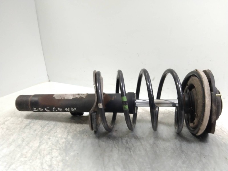 Recambio de amortiguador delantero izquierdo para peugeot 206 berlina e-music referencia OEM IAM   