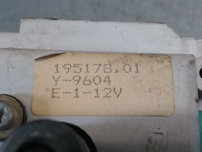 Recambio de cuadro instrumentos para nissan vanette (c 220) vanette bus referencia OEM IAM 19517801 Y9604 