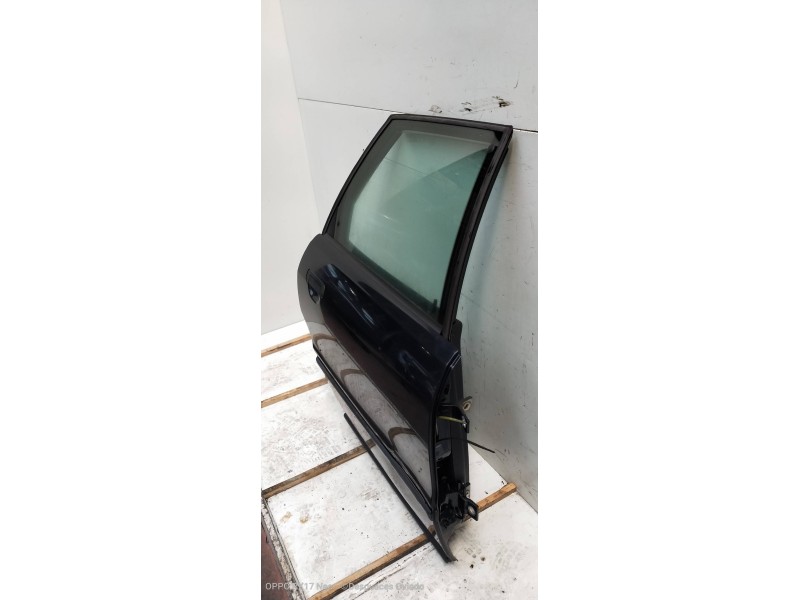 Recambio de puerta trasera derecha para audi 80 2.0 i referencia OEM IAM   4P