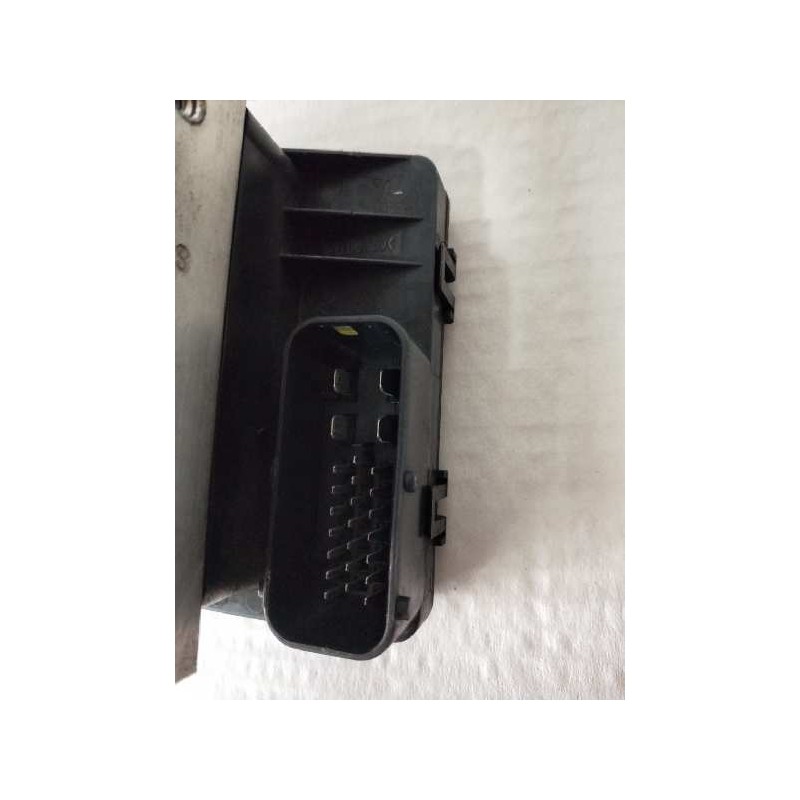 Recambio de abs para hyundai elantra (xd) 1.6 gls (4-ptas.) referencia OEM IAM 589202D300 956002D000 132AFH21163 BH60101300 5WY7