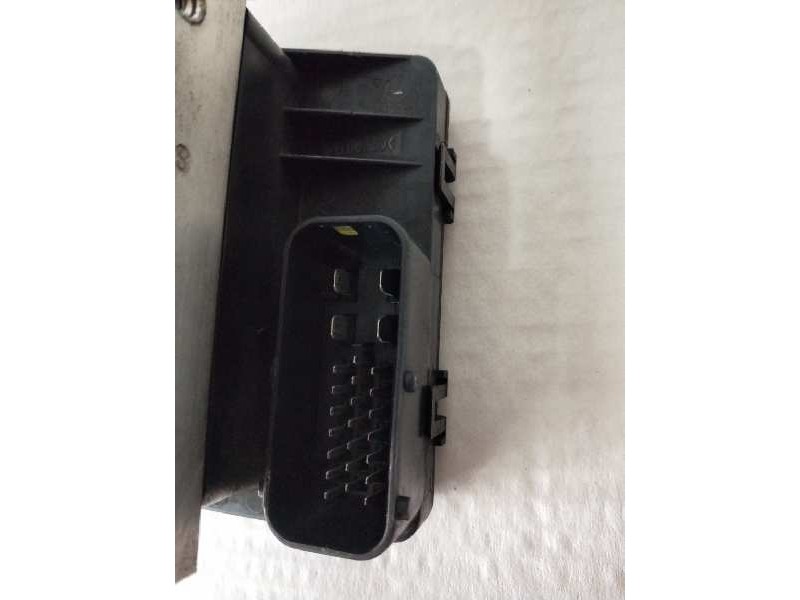 Recambio de abs para hyundai elantra (xd) 1.6 gls (4-ptas.) referencia OEM IAM 589202D300 956002D000 132AFH21163 BH60101300 5WY7