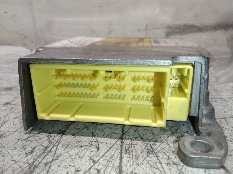 Recambio de centralita airbag para toyota auris sol referencia OEM IAM 215537106 8917002560 5T