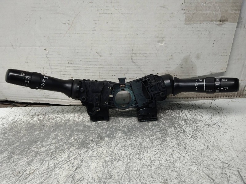 Recambio de mando luces para toyota auris sol referencia OEM IAM 17F609 17F582 