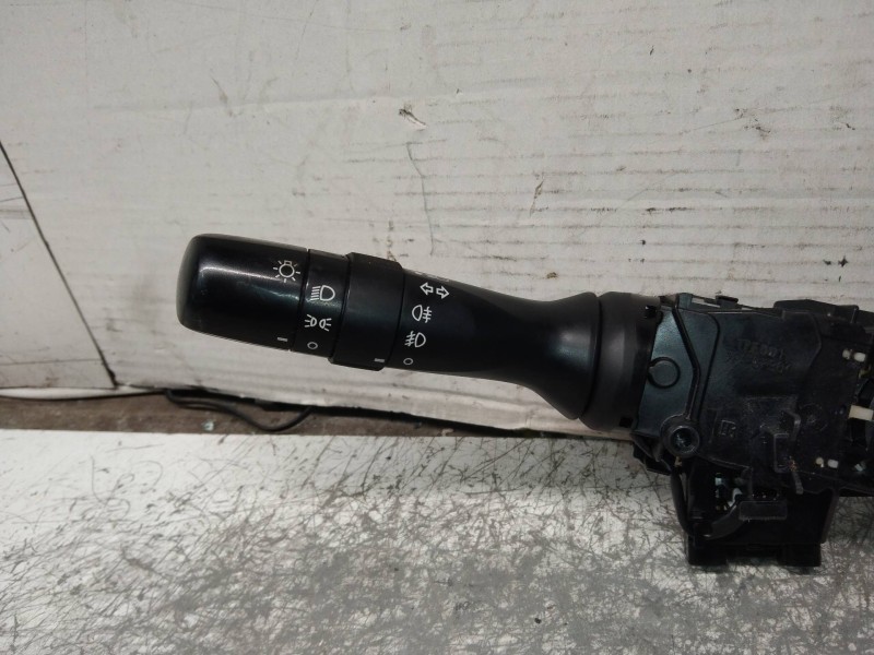 Recambio de mando luces para toyota auris sol referencia OEM IAM 17F609 17F582 