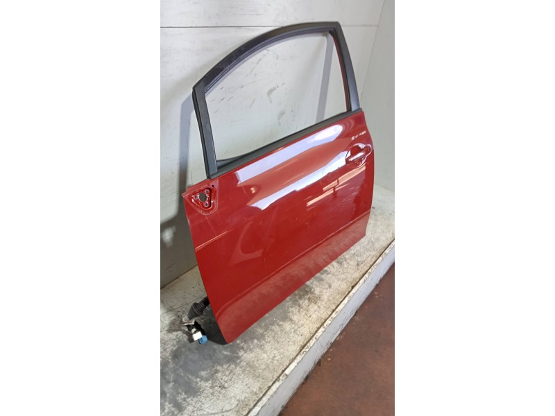 Recambio de puerta delantera izquierda para toyota auris sol referencia OEM IAM  5P 