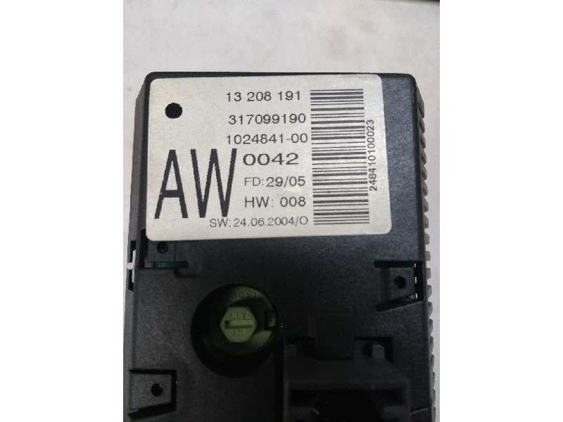 Recambio de pantalla multifuncion para opel corsa c blue line referencia OEM IAM 13208191 317099190 