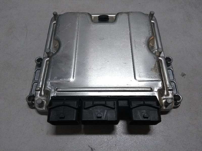 Recambio de centralita motor uce para citroen c5 break 2.2 hdi exclusive automático referencia OEM IAM 0281011394 9652184480 EDC