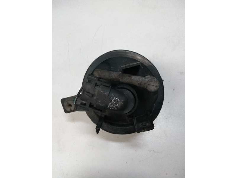 Recambio de faro antiniebla derecho para kia carnival ii 2.9 crdi lx referencia OEM IAM   