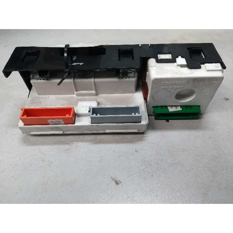 Recambio de pantalla multifuncion para renault laguna ii (bg0) authentique referencia OEM IAM P8200002604A 216541195 AFFA2SSPP