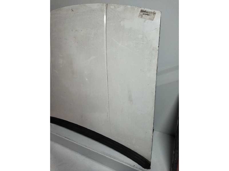 Recambio de capot para chrysler le baron referencia OEM IAM   LEBARON