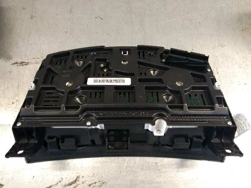 Recambio de cuadro instrumentos para opel zafira b cosmo referencia OEM IAM 13216684 SW4405 PF
