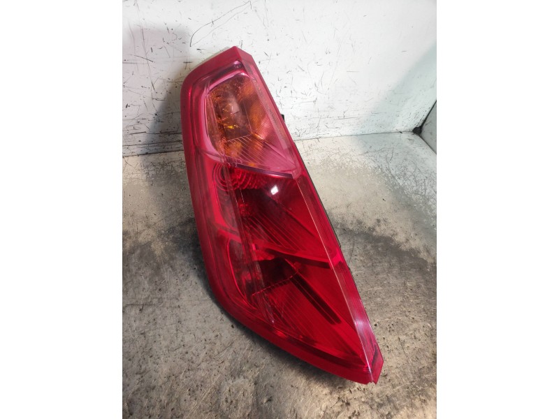 Recambio de piloto trasero izquierdo para fiat punto (evo) (199) dynamic referencia OEM IAM 517015890  