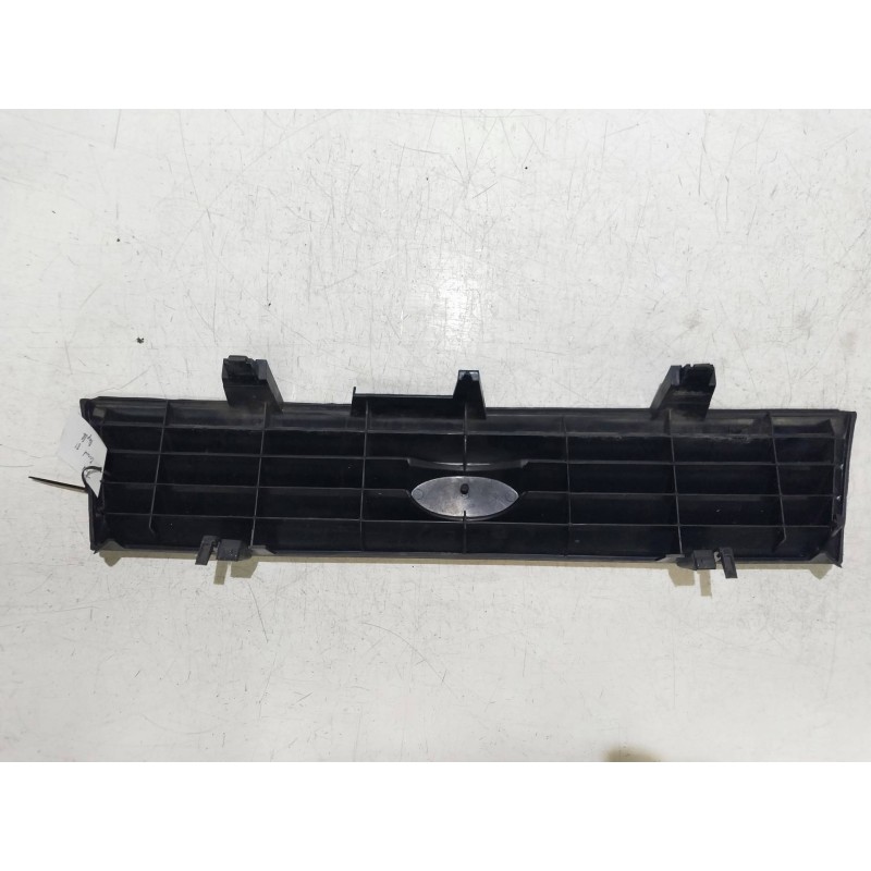 Recambio de rejilla delantera para ford escort berl./turn./cab./express básico berlina referencia OEM IAM   