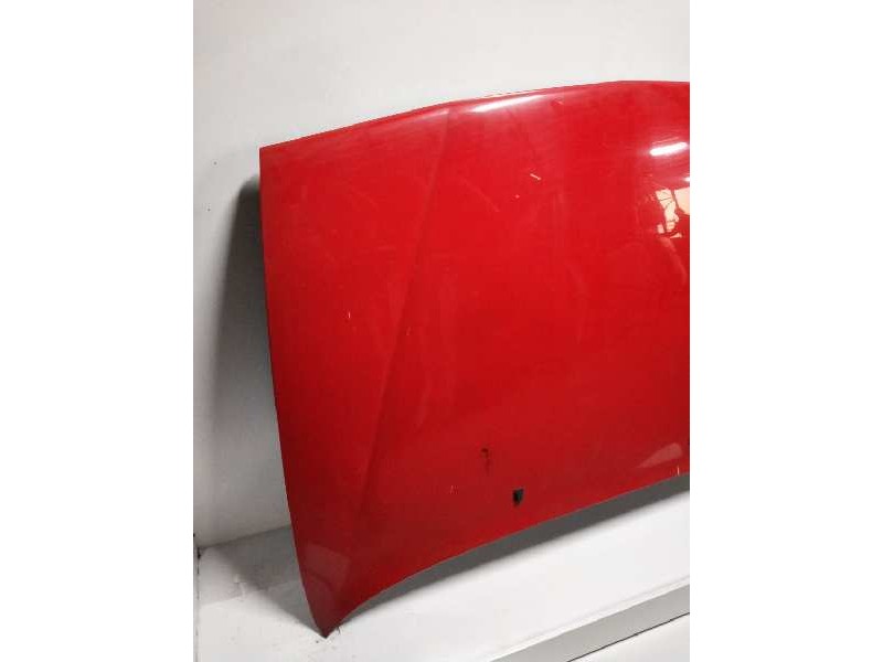 Recambio de capot para lancia delta 1.9 turbodiesel cat referencia OEM IAM   