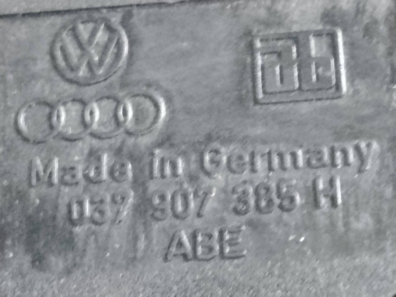 Recambio de caja mariposa para audi 80 2.0 i referencia OEM IAM 037907385H  